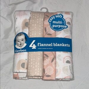 Gerber Flannel Blankets - Soft Cream and White Set
